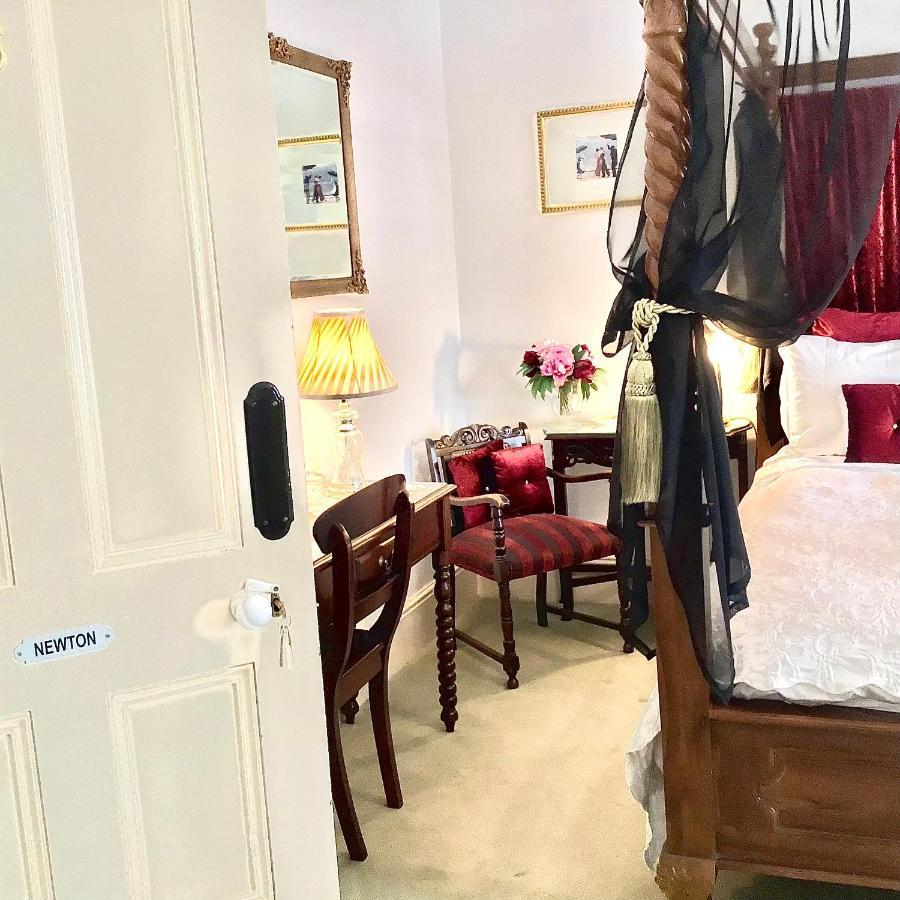 Kurrajong House Bed & Breakfast Лонсестън Екстериор снимка