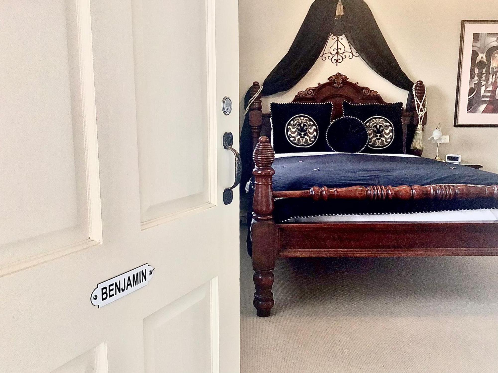Kurrajong House Bed & Breakfast Лонсестън Екстериор снимка