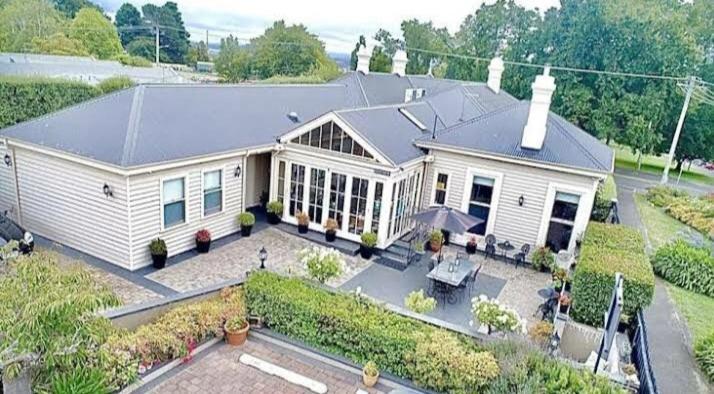 Kurrajong House Bed & Breakfast Лонсестън Екстериор снимка