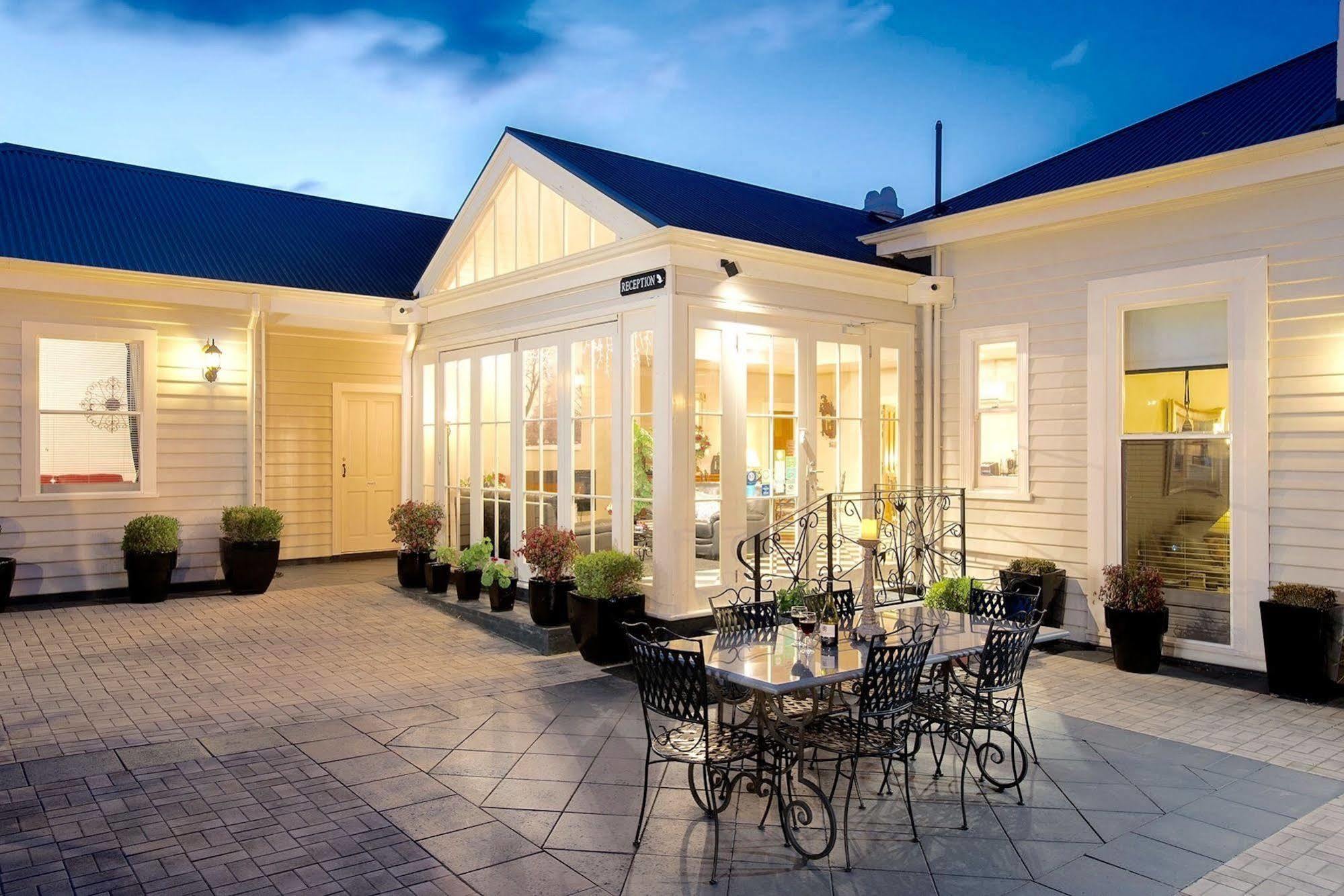 Kurrajong House Bed & Breakfast Лонсестън Екстериор снимка